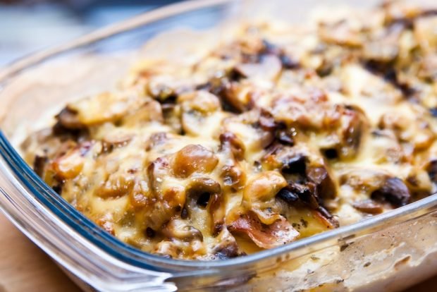 Potato casserole with minced meat and mushrooms