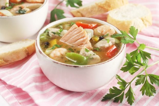 Salmon and walleye soup – a simple and delicious recipe how to cook step by step