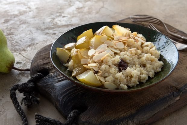 Barley porridge with pear is a simple and delicious recipe, how to cook step by step