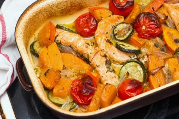 Baked salmon with pumpkin and vegetables – a simple and delicious recipe, how to cook step by step