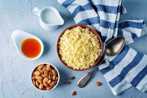 Millet porridge on water in a slow cooker