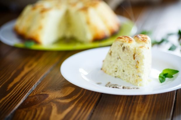 Cottage cheese casserole with cream and rice 