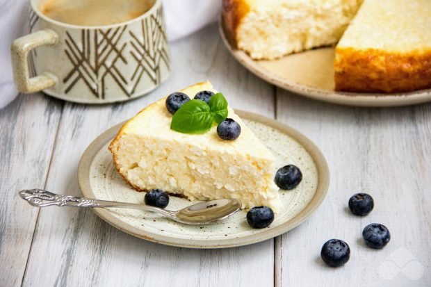 Cottage cheese casserole made of granular cottage cheese