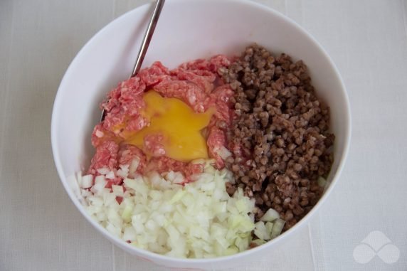 Pork Meatballs with buckwheat: photo of recipe preparation, step 1