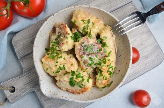 Turkey meatballs in sour cream and garlic sauce: photo of recipe preparation, step 8