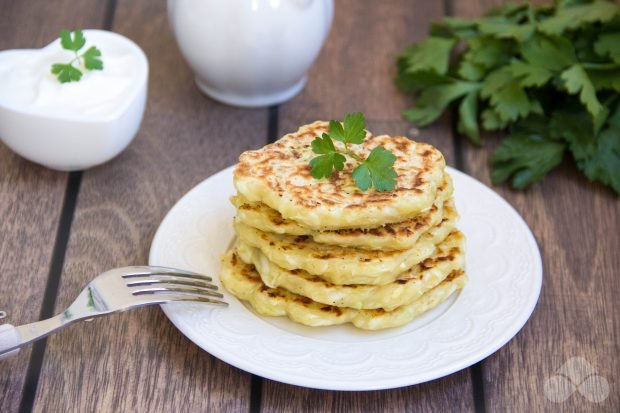 Squash pancakes without eggs