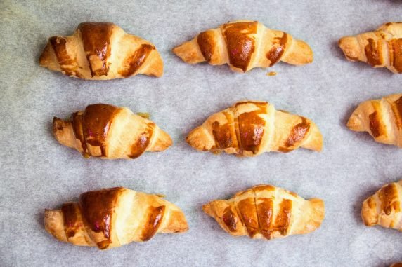 Croissants with nutella: photo of recipe preparation, step 7