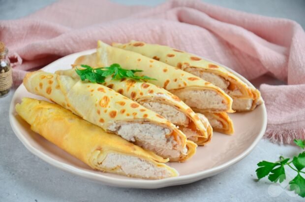 Pancakes with chicken pate