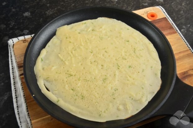 Cottage cheese pancakes with Dill: photo of recipe preparation, step 5