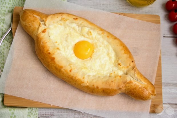 Adjarian khachapuri from ready