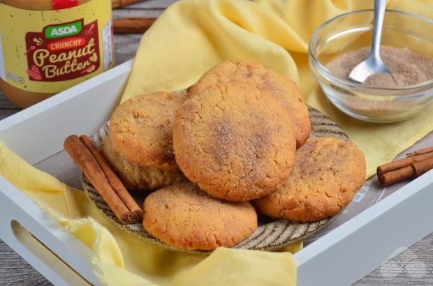 Cookies with peanut paste