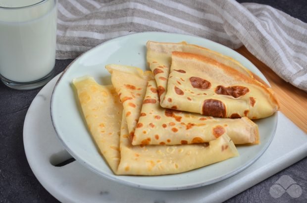 Thin pancakes with milk – a simple and delicious recipe with photos (step by step)