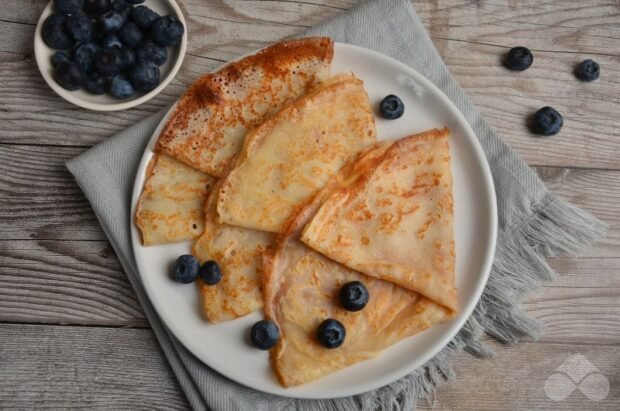 Lean pancakes with corn starch: photo of recipe preparation, step 6