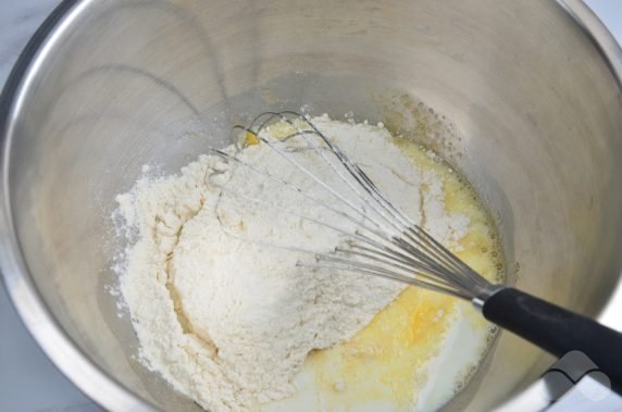 Custard pancakes with cottage cheese: photo of recipe preparation, step 2