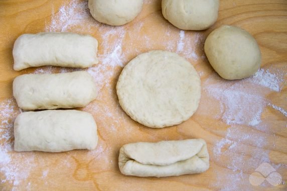 Bread rolls: photo of recipe preparation, step 4