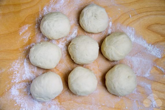 Bread rolls: photo of recipe preparation, step 3