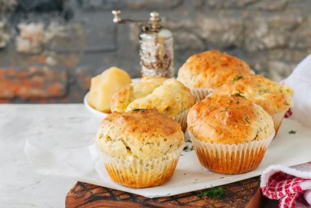 Muffins with herbs