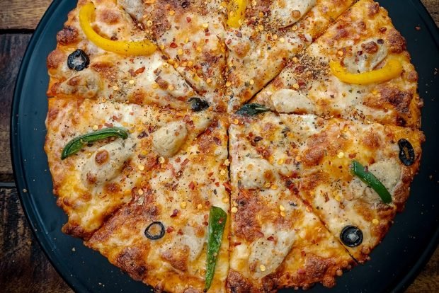 Pizza with chicken on milk – a simple and delicious recipe, how to cook step by step