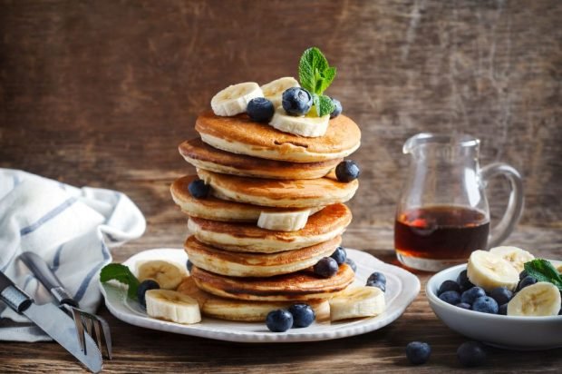 Pancakes with vanilla and banana puree