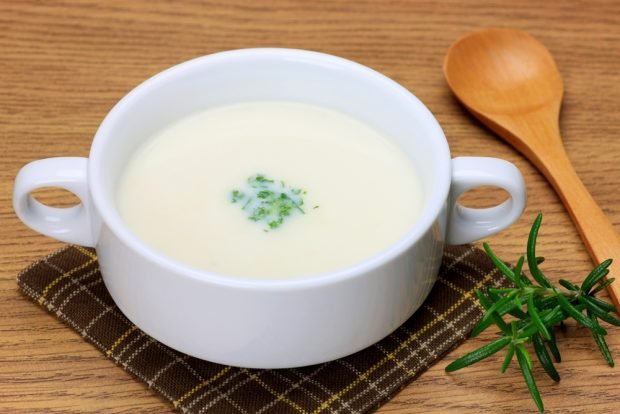 Milk soup with buckwheat and rosemary 