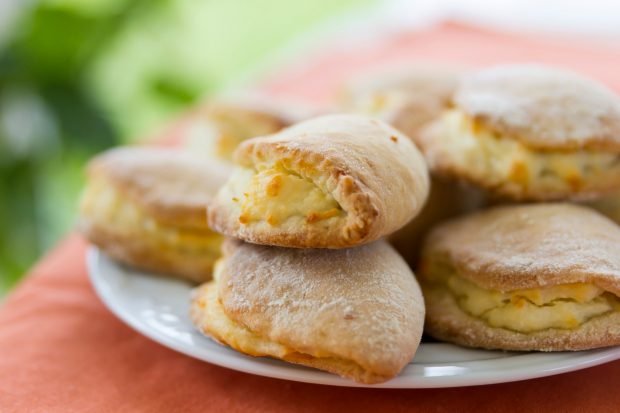 Sochniki with cottage cheese, as in childhood