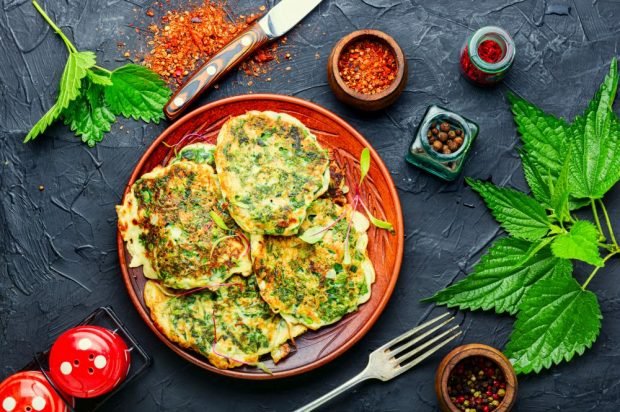 Pancakes made of nettle and beet tops