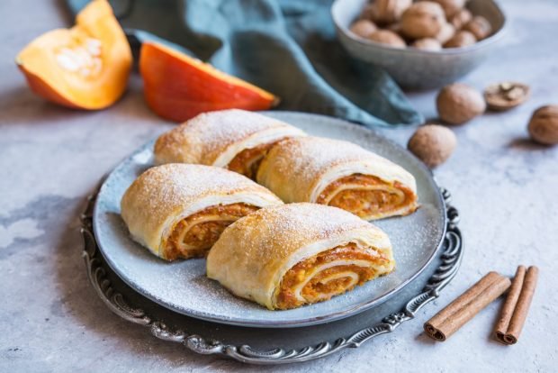 Pumpkin and cinnamon puffs