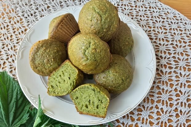 Cupcakes with nettle and ginger