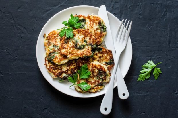 Cabbage and spinach pancakes 