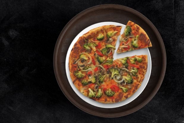 Pizza with broccoli is a simple and delicious recipe, how to cook step by step