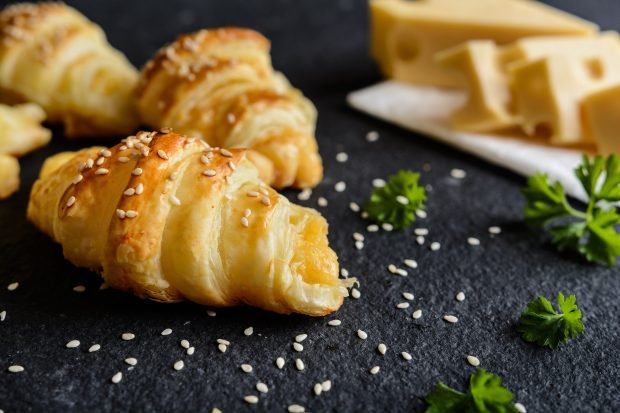 Croissants with cheese