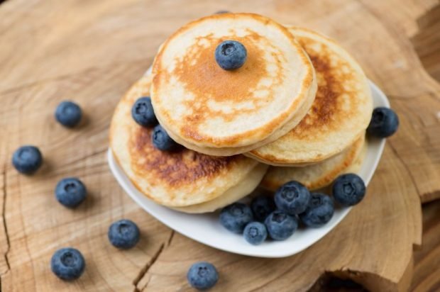 Vanilla pancakes on kefir