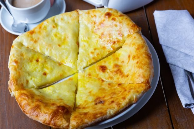 Khachapuri on yogurt is a simple and delicious recipe, how to cook step by step