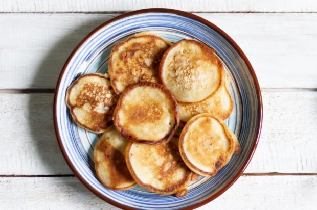 Fluffy pancakes on yogurt