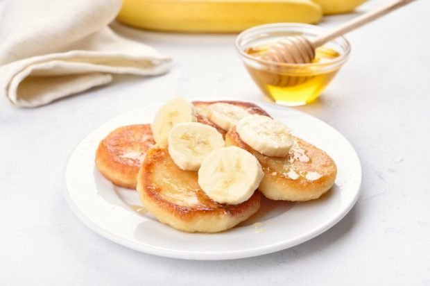 Pancakes made of cottage cheese and bananas – a simple and delicious recipe, how to cook step by step