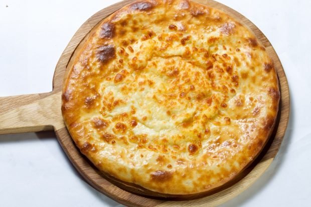 Khachapuri on ryazhenka in a frying pan 