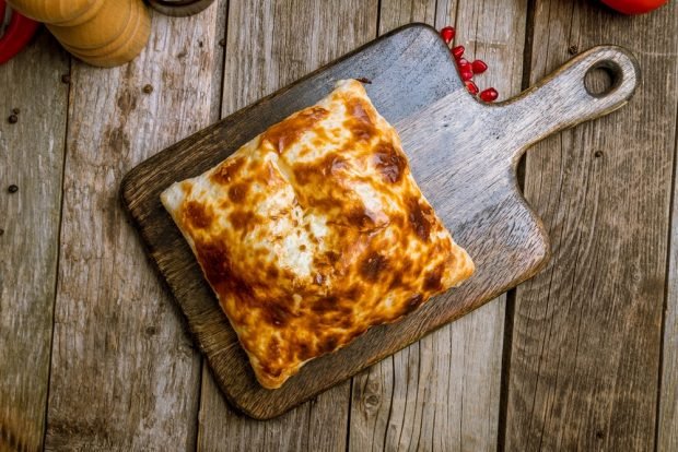 Khachapuri with eggplant 