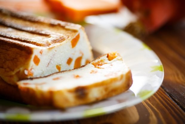 Cottage cheese pudding with pumpkin