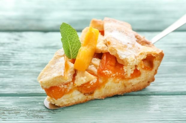 Peach pie is a simple and delicious recipe, how to cook step by step