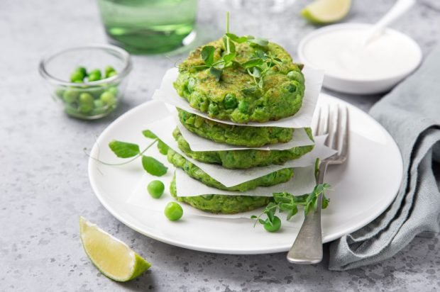 Pancakes made of green peas