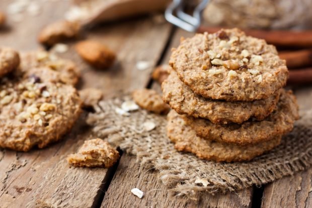 Oatmeal cookies without flour and butter