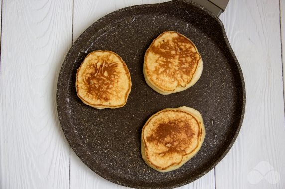 Pancakes with ricotta and honey: photo of recipe preparation, step 4