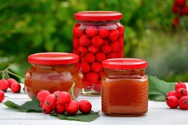 Hawthorn for winter with honey – a simple and delicious recipe, how to cook step by step