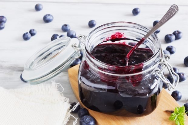 Blueberry forte jam with orange and lemon 