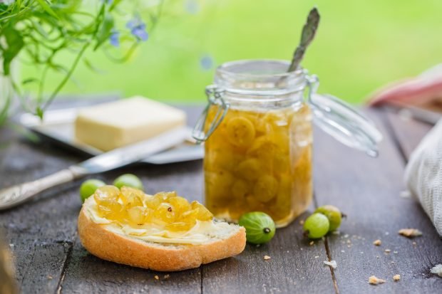 Thick jam-five minutes of gooseberry – a simple and delicious recipe, how to cook step by step