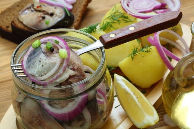 Canned mackerel for winter