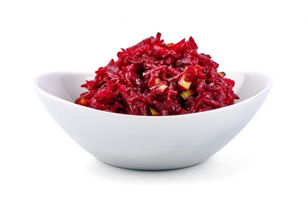 Boiled beetroot salad with garlic for winter