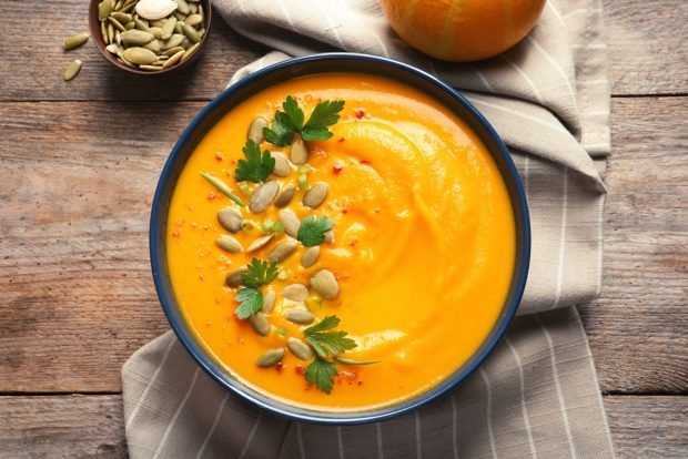 Pumpkin and carrot puree soup 