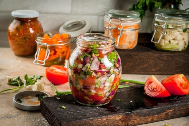 Vegetable salad salsa