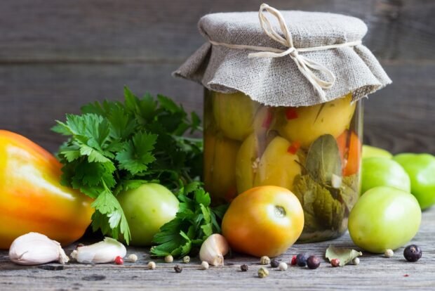 Stuffed green tomatoes for winter is a simple and delicious recipe for cooking step by step